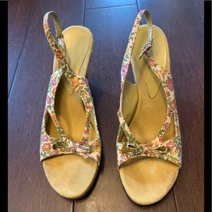 Bandolino cork wedges sandals, great condition!